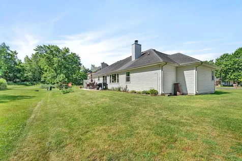 525 Stacey Court Braidwood IL 60408