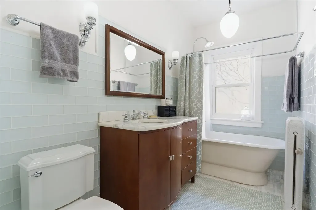 1512 West Jonquil Terrace Chicago IL 60626