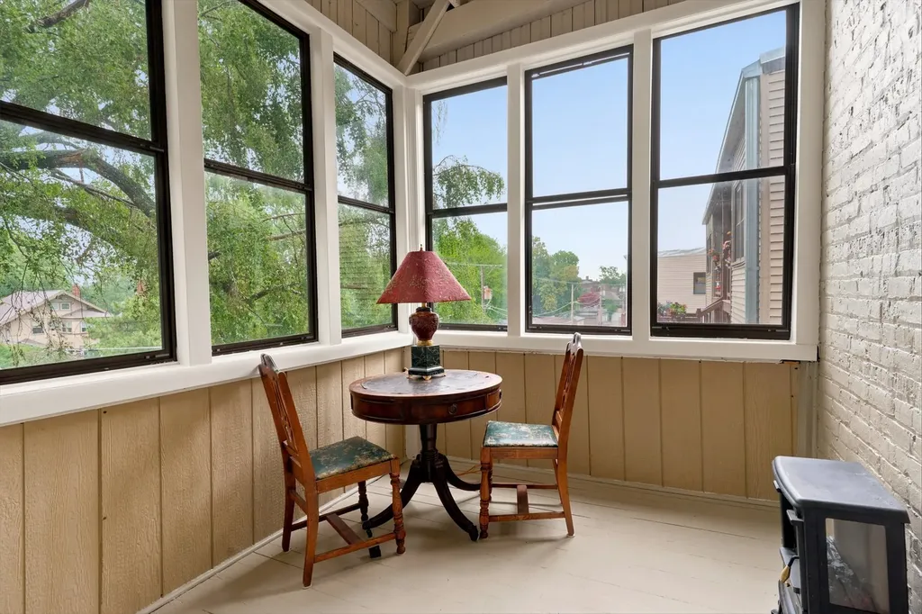 1512 West Jonquil Terrace Chicago IL 60626