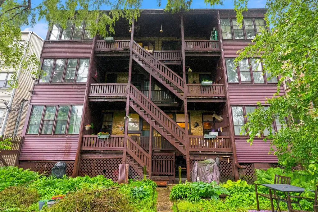 1512 West Jonquil Terrace Chicago IL 60626
