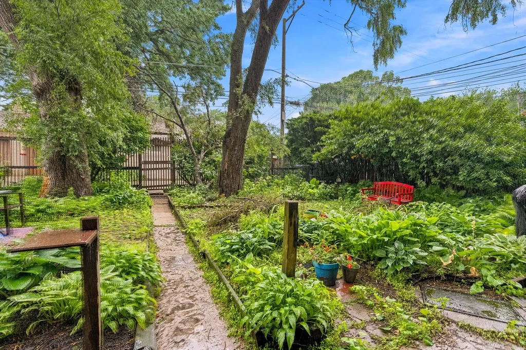 1512 West Jonquil Terrace Chicago IL 60626