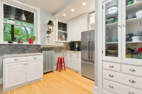 1512 West Jonquil Terrace Chicago IL 60626