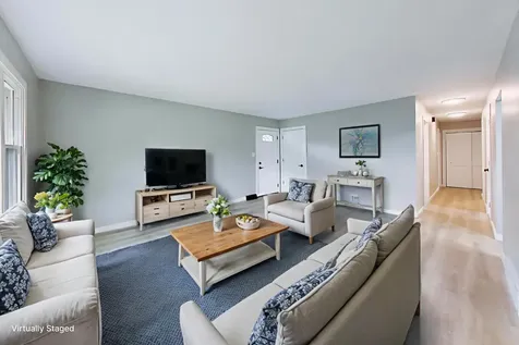 641 Lee Drive Crystal Lake IL 60014