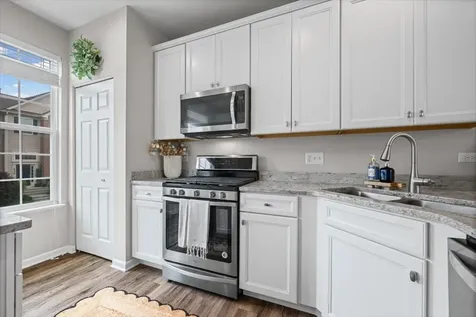 300 Lionel Drive Grayslake IL 60030