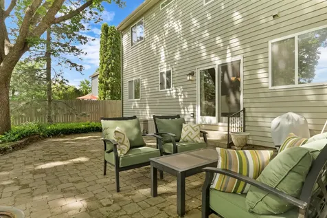 1211 Laurel Lane Gurnee IL 60031