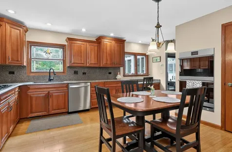 6N425 Foley Lane St. Charles IL 60175