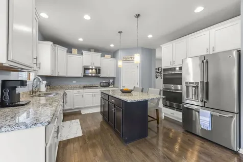 204 Julep Avenue Oswego IL 60543