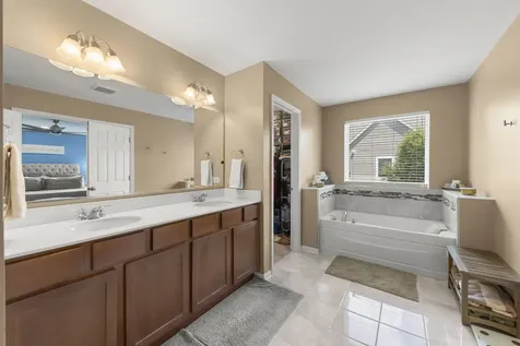 204 Julep Avenue Oswego IL 60543