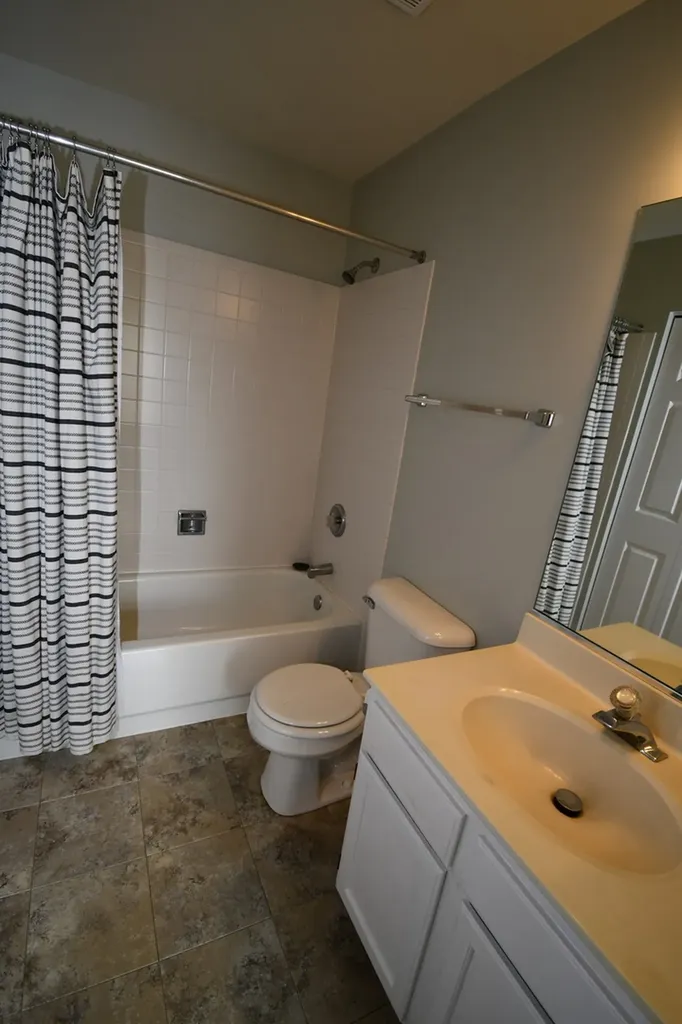 1211 Arapaho Court Naperville IL 60540