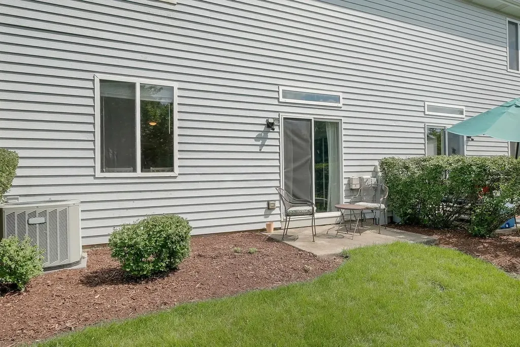 1211 Arapaho Court Naperville IL 60540