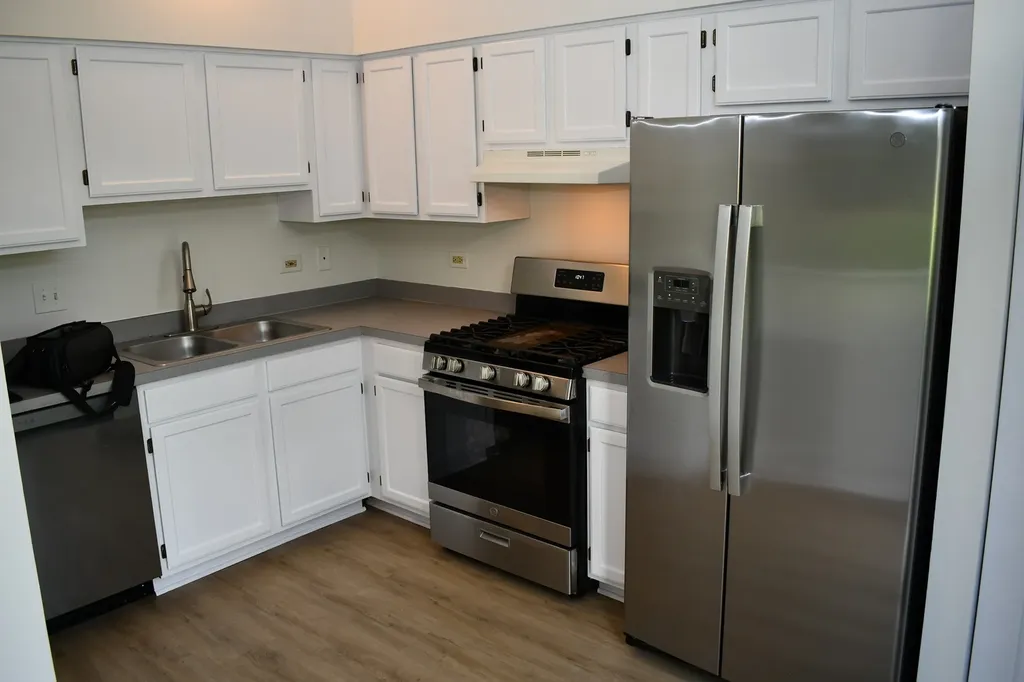 1211 Arapaho Court Naperville IL 60540