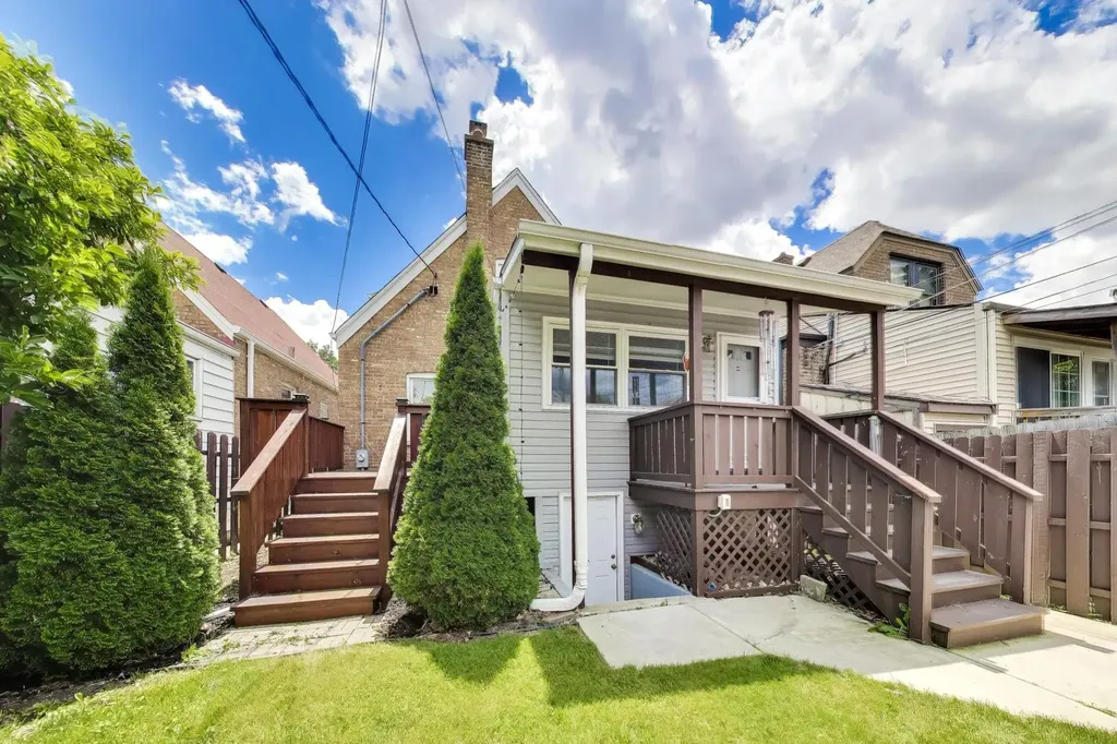 7028 West Melrose Street Chicago IL 60634