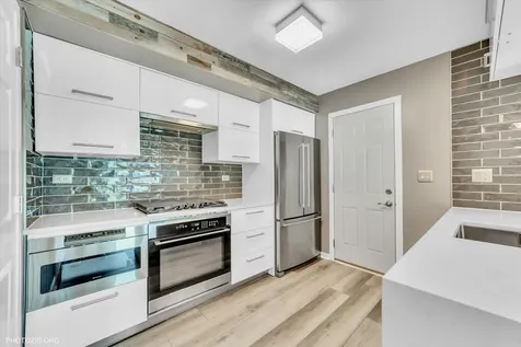 436 Yorktown Court Aurora IL 60504
