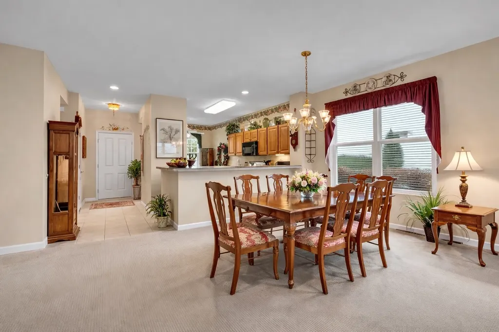 12825 Coventry Lane Huntley IL 60142