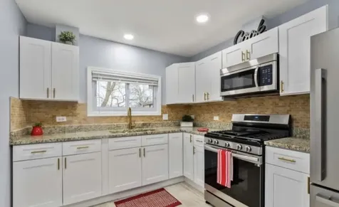 16454 Winchester Avenue Markham IL 60428