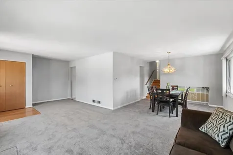 4919 153RD Street W Oak Forest IL 60452