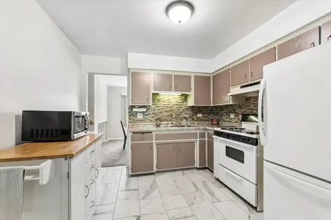 4919 153RD Street W Oak Forest IL 60452