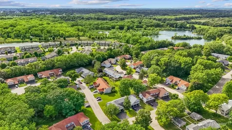 902 Oak Valley Drive Cary IL 60013