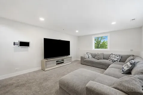 17800 Central Park Avenue Country Club Hills IL 60478