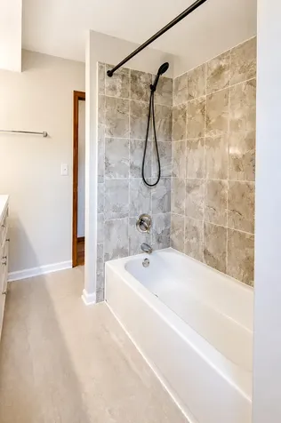 5042 157TH Street Oak Forest IL 60452