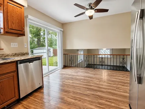 5042 157TH Street Oak Forest IL 60452