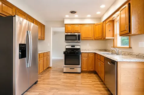 5042 157TH Street Oak Forest IL 60452