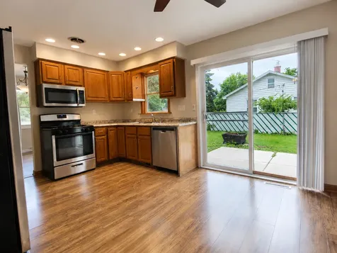 5042 157TH Street Oak Forest IL 60452