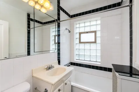 2328 North Lincoln Park West Avenue Chicago IL 60614