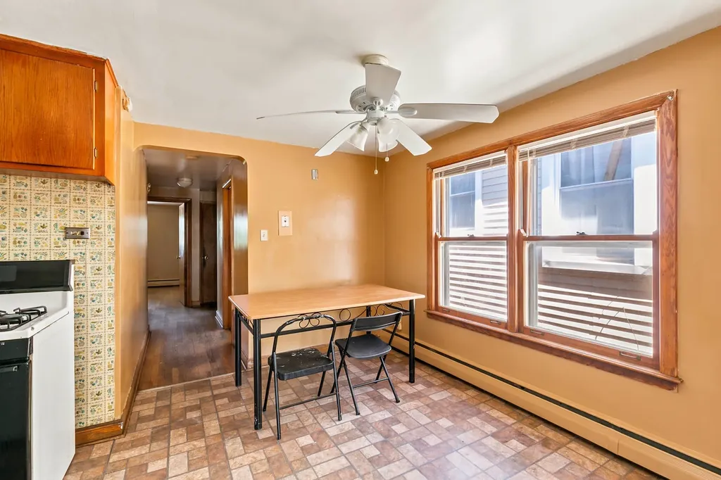 6842 South Campbell Avenue Chicago IL 60629