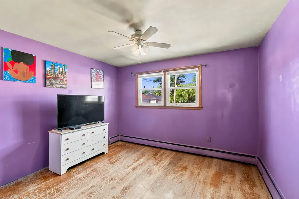 6842 South Campbell Avenue Chicago IL 60629