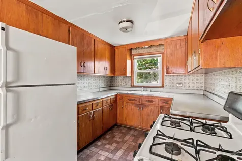 6842 South Campbell Avenue Chicago IL 60629