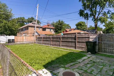 6842 South Campbell Avenue Chicago IL 60629