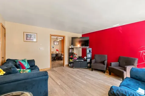 6842 South Campbell Avenue Chicago IL 60629
