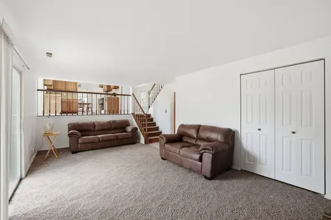 310 Crestwood Court Algonquin IL 60102
