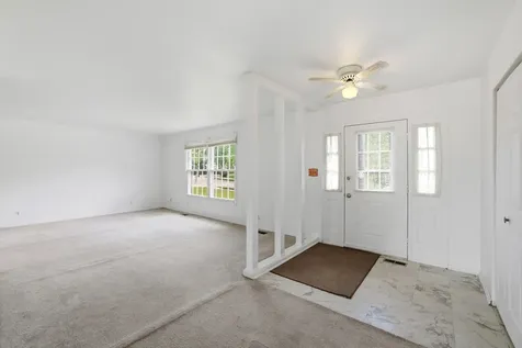 310 Crestwood Court Algonquin IL 60102