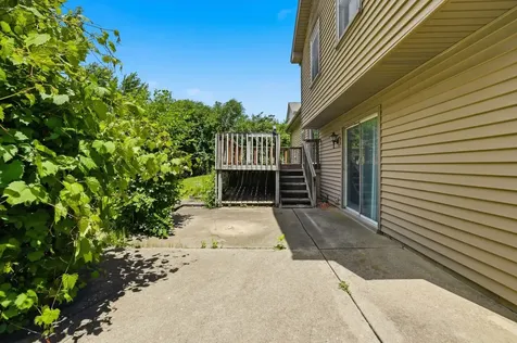 310 Crestwood Court Algonquin IL 60102