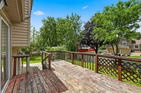 310 Crestwood Court Algonquin IL 60102