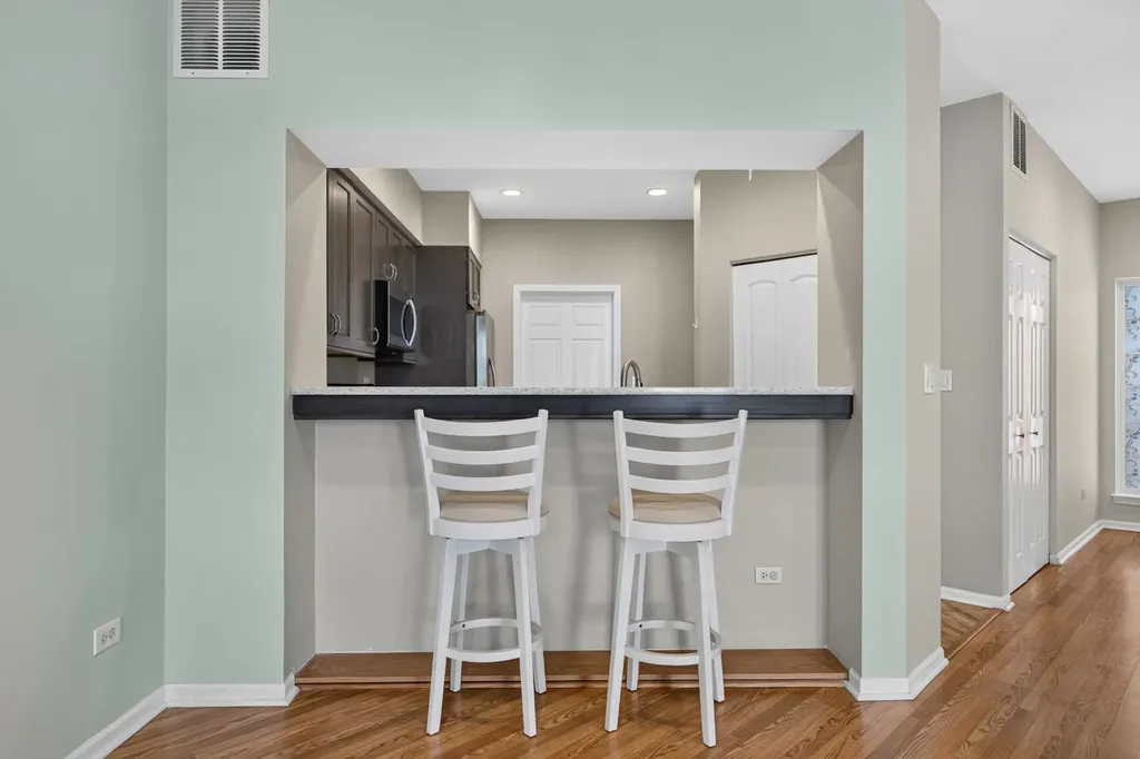 178 Cripple Creek Court Schaumburg IL 60194