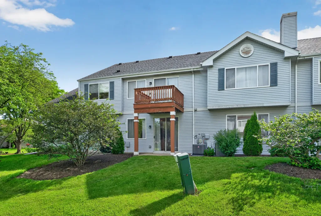 178 Cripple Creek Court Schaumburg IL 60194