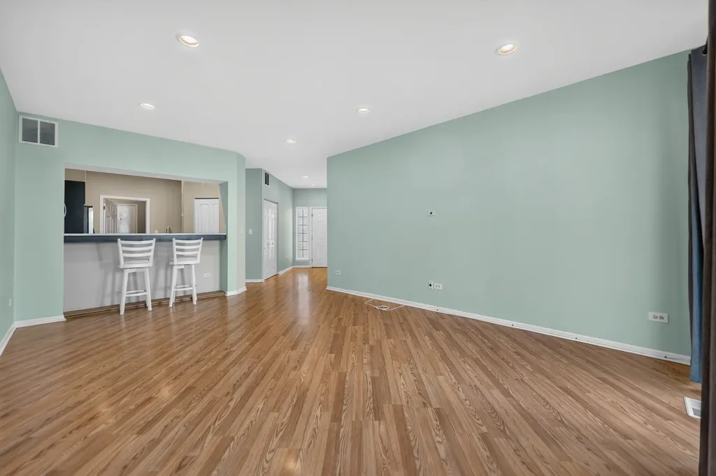 178 Cripple Creek Court Schaumburg IL 60194