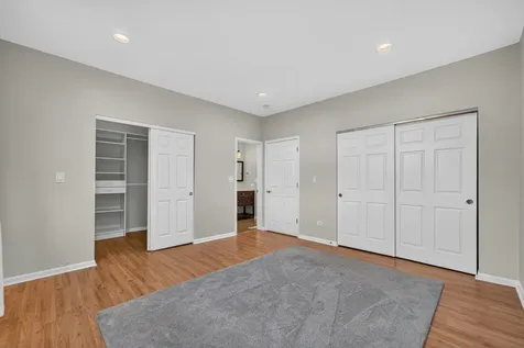 178 Cripple Creek Court Schaumburg IL 60194
