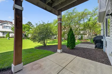 178 Cripple Creek Court Schaumburg IL 60194