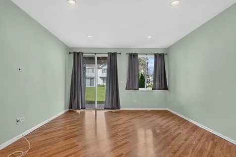 178 Cripple Creek Court Schaumburg IL 60194