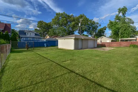 36 159TH Street Calumet City IL 60409