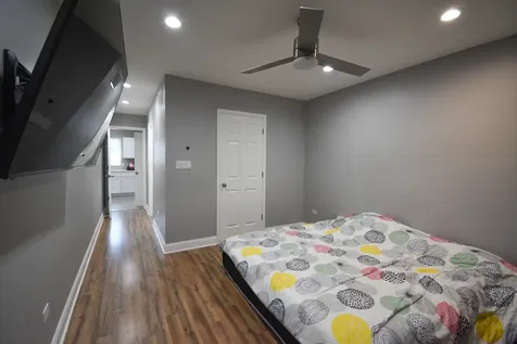 36 159TH Street Calumet City IL 60409