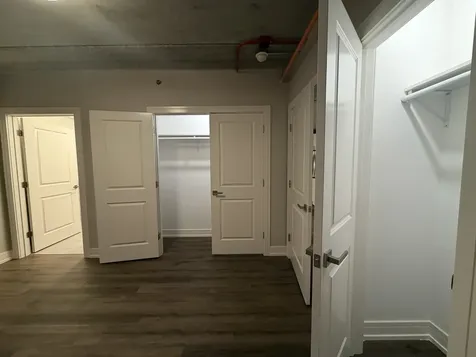 952 West Carmen Avenue Chicago IL 60640