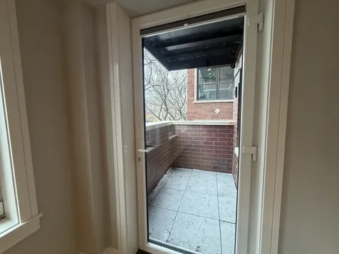 952 West Carmen Avenue Chicago IL 60640
