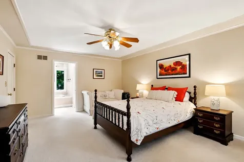 1145 Furlong Drive Libertyville IL 60048