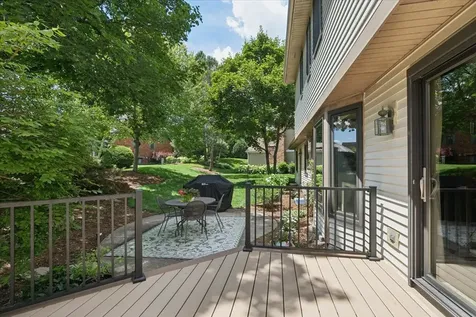 1145 Furlong Drive Libertyville IL 60048