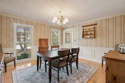 1145 Furlong Drive Libertyville IL 60048